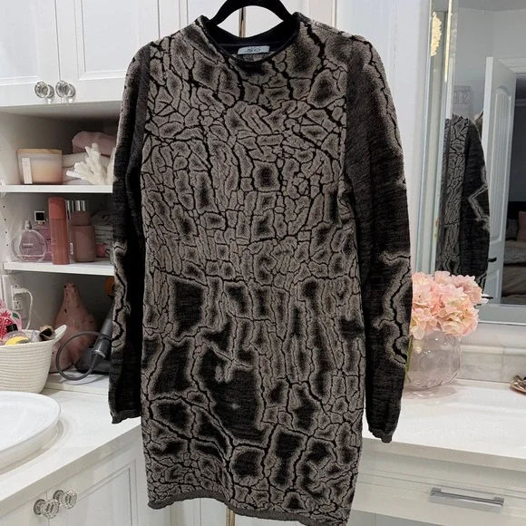 She’s so Cozy Textured Crewneck Sweater Dress - Black/Taupe - Picture 1 of 12